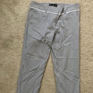 New York & Company 7th Ave Capris